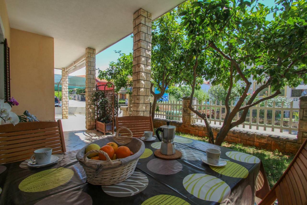 Apartment Sanja Novigrad Istria Eksteriør billede