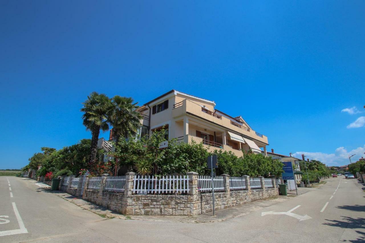 Apartment Sanja Novigrad Istria Eksteriør billede